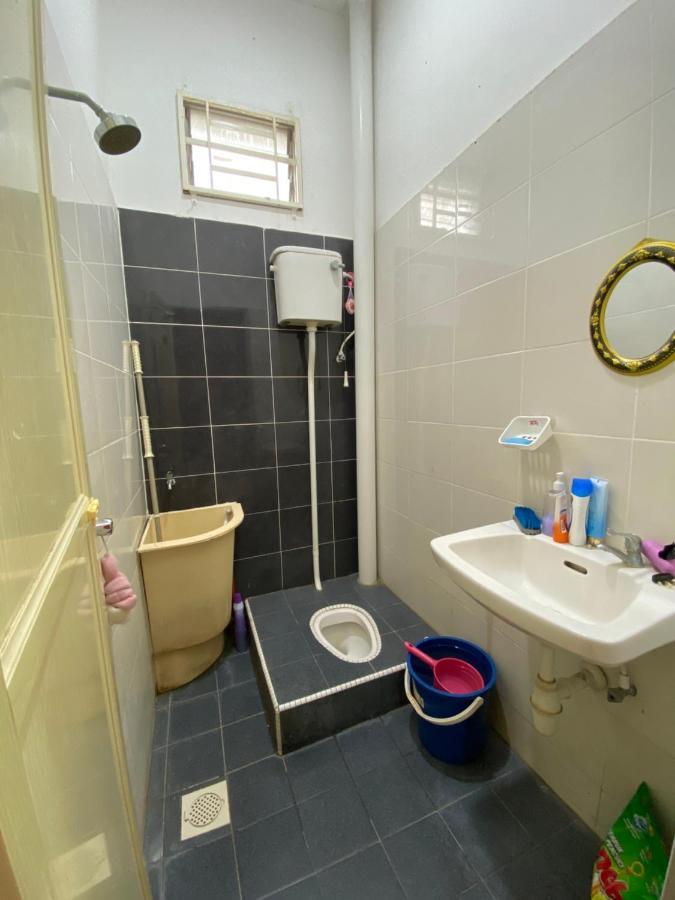 Desyafiq Homestay Kuala Kedah Esterno foto